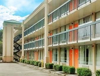 Knights Inn Gretna New Orleans West Bank Exterior photo